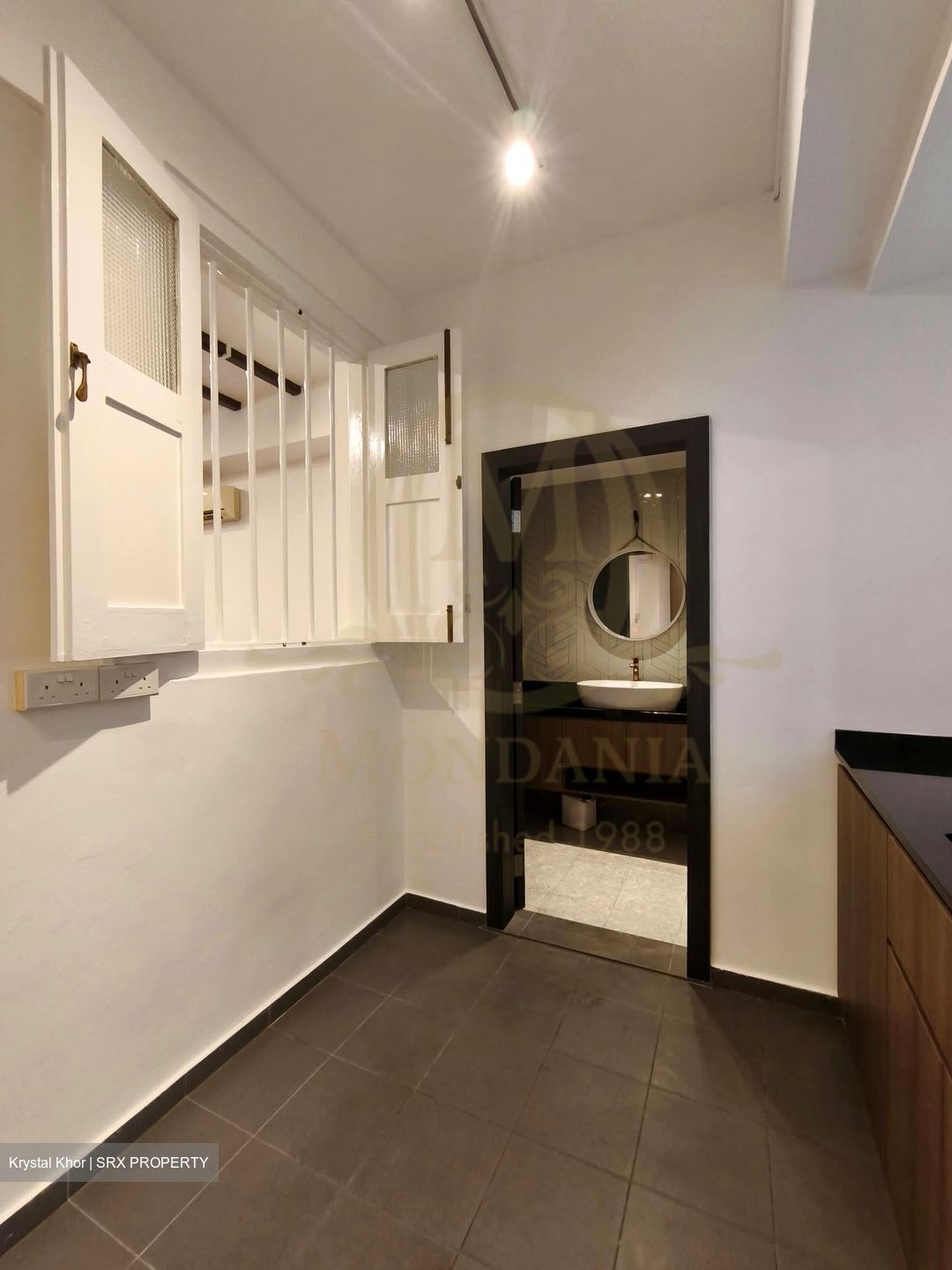 Tras Street (D2), Office #633323911